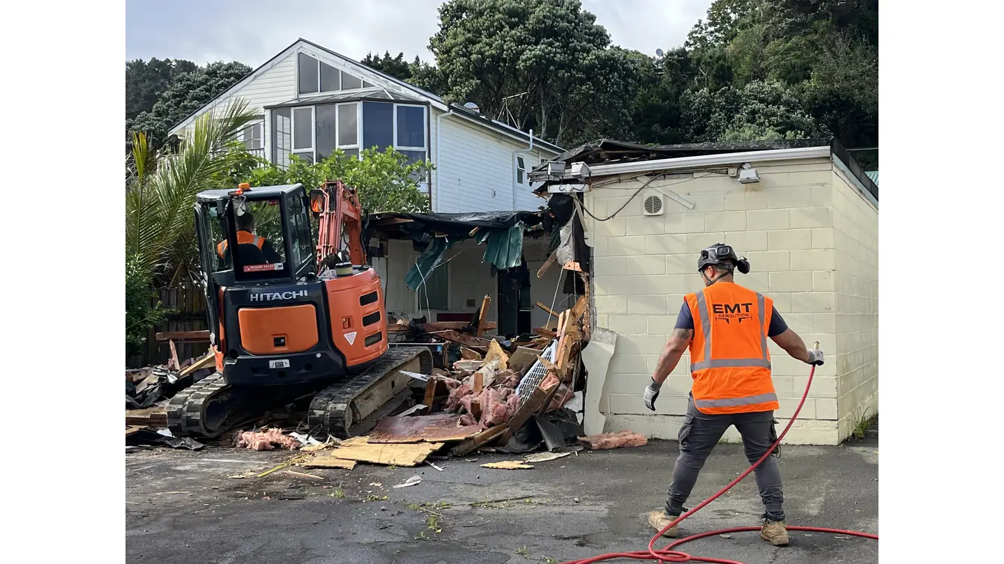 House demolition Wellington